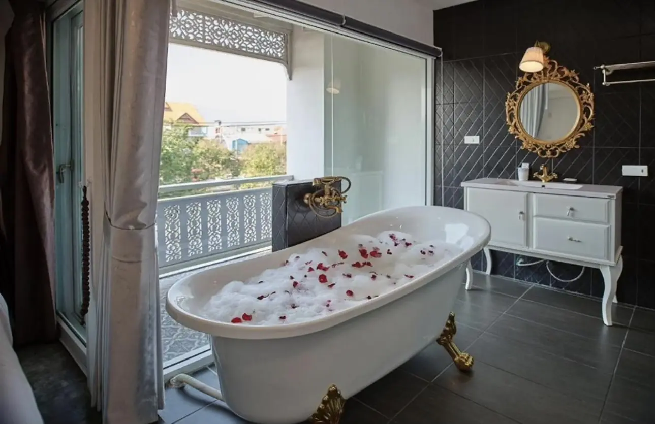 Deluxe with Balcony